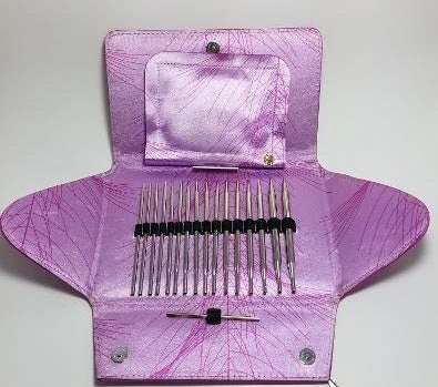 AddiClick Lace Long: The Ultimate Knitting Kit! Dreamy tips, endless possibilities.